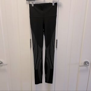 Lululemon Mapped Out Hi Rise Leggings Sz 4